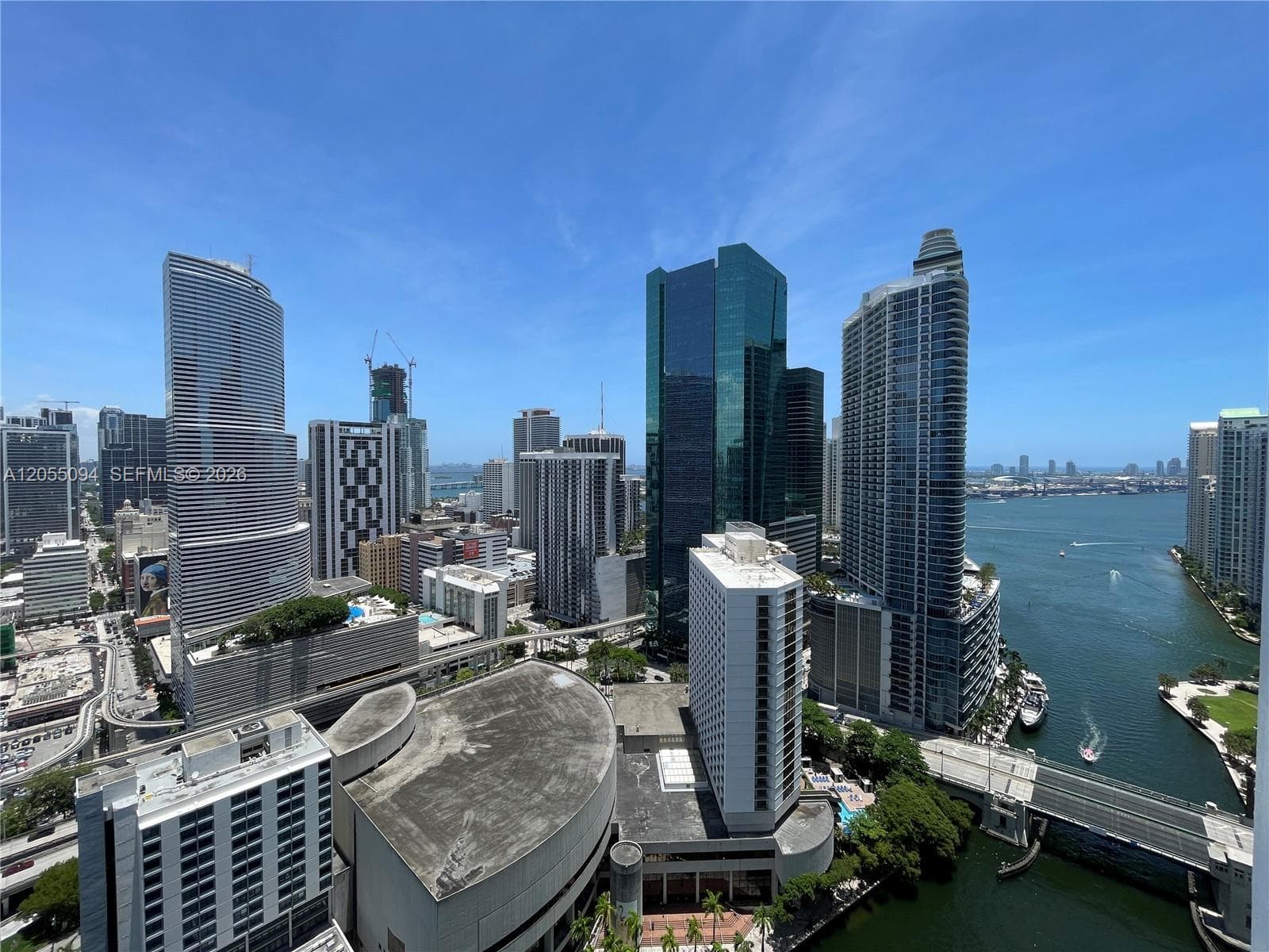 31 SE 5th St # 3712, Miami, FL 33131 photo 8