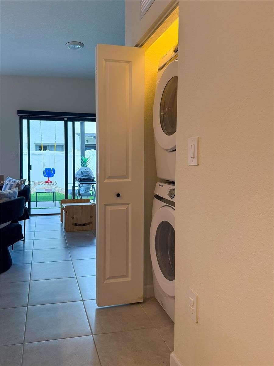 11432 W 32nd Ln, Hialeah, FL 33018 photo 13