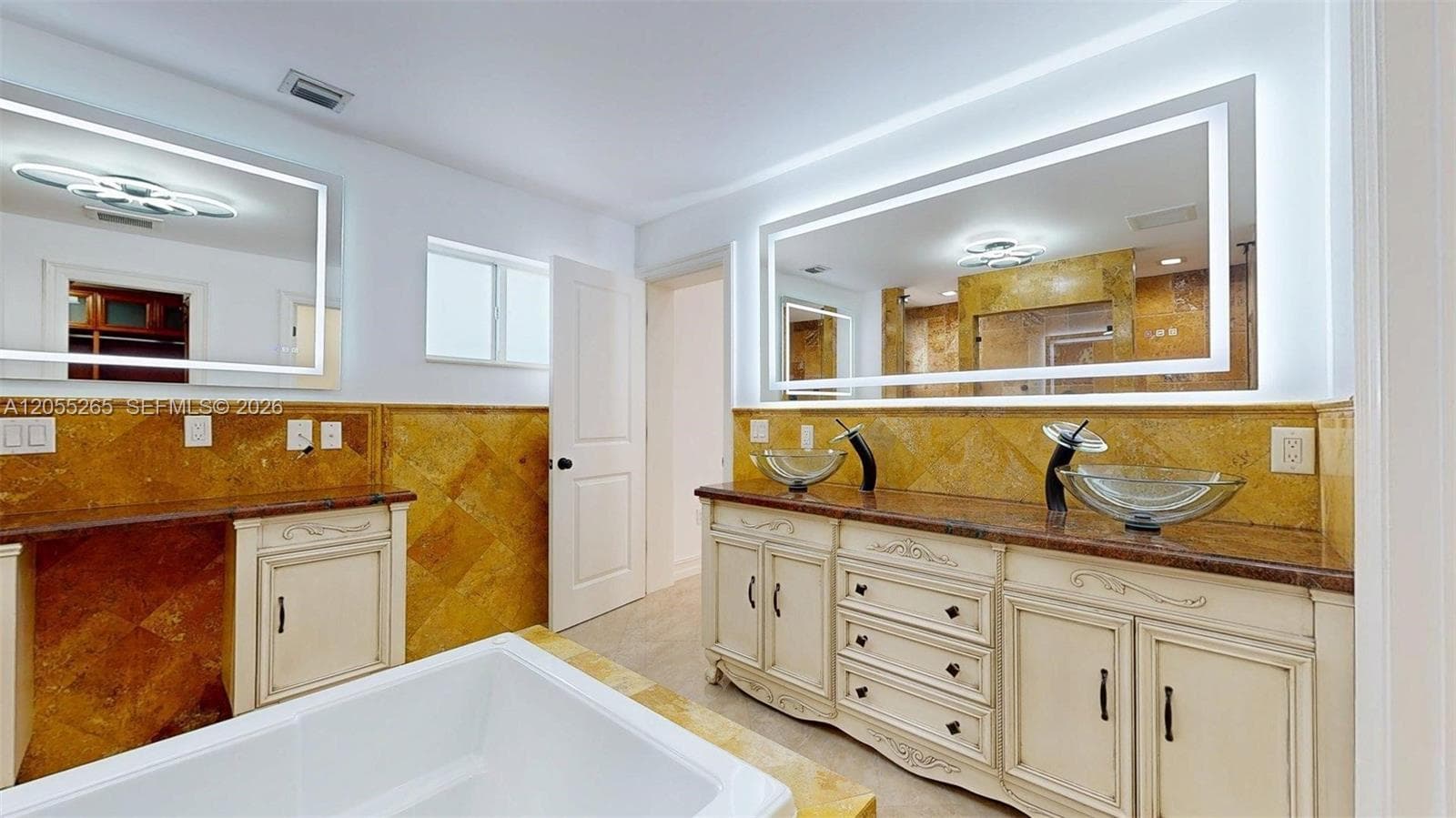 6265 W 10th Ave, Hialeah, FL 33012 photo 12