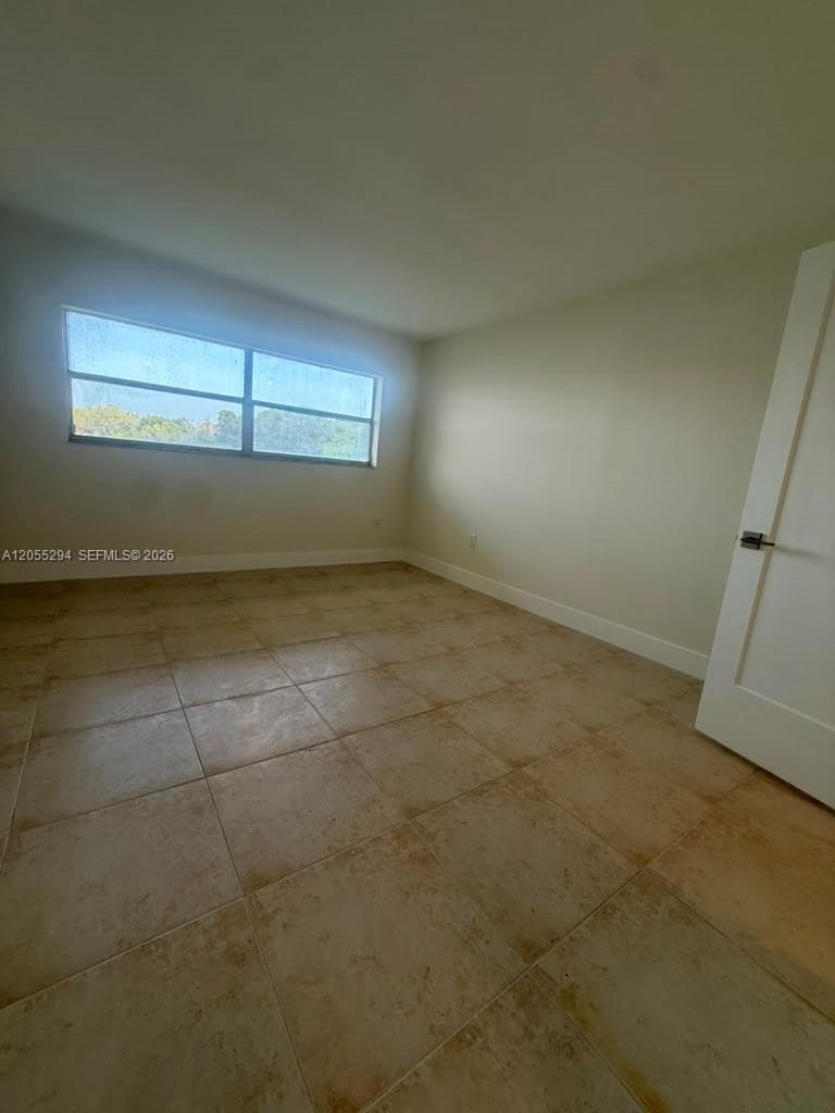 9351 Fontainebleau Blvd # B112, Miami, FL 33172 photo 11