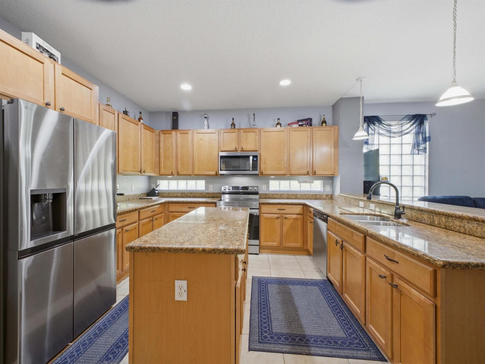 6906 ALISO Avenue, West Palm Beach, FL 33413 photo 2