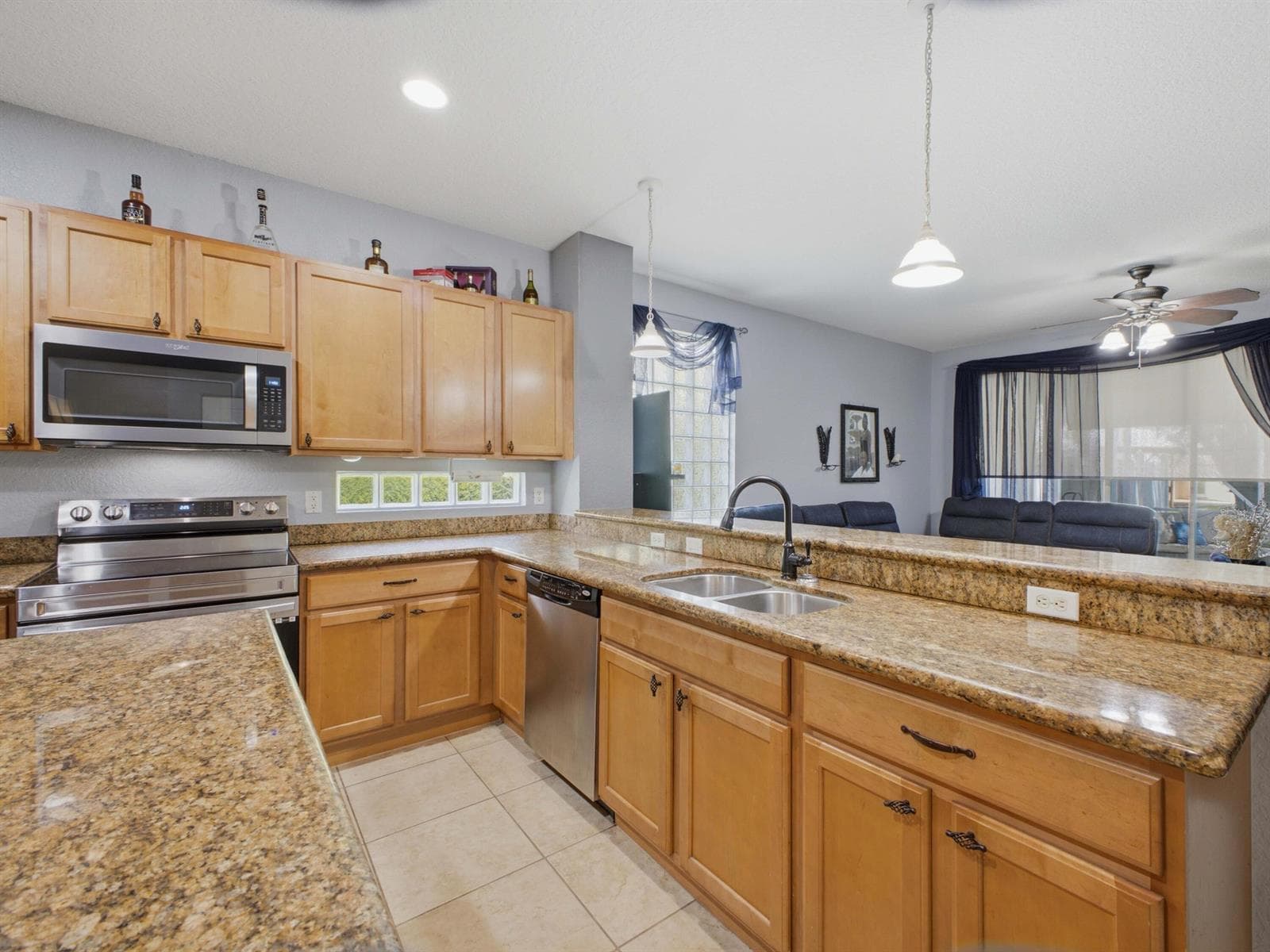 6906 ALISO Avenue, West Palm Beach, FL 33413 photo 4