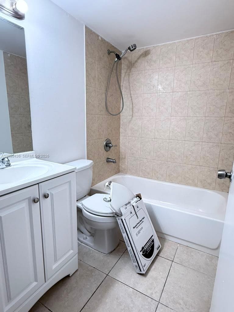 7090 NW 179th St # 107, Hialeah, FL 33015 photo 8