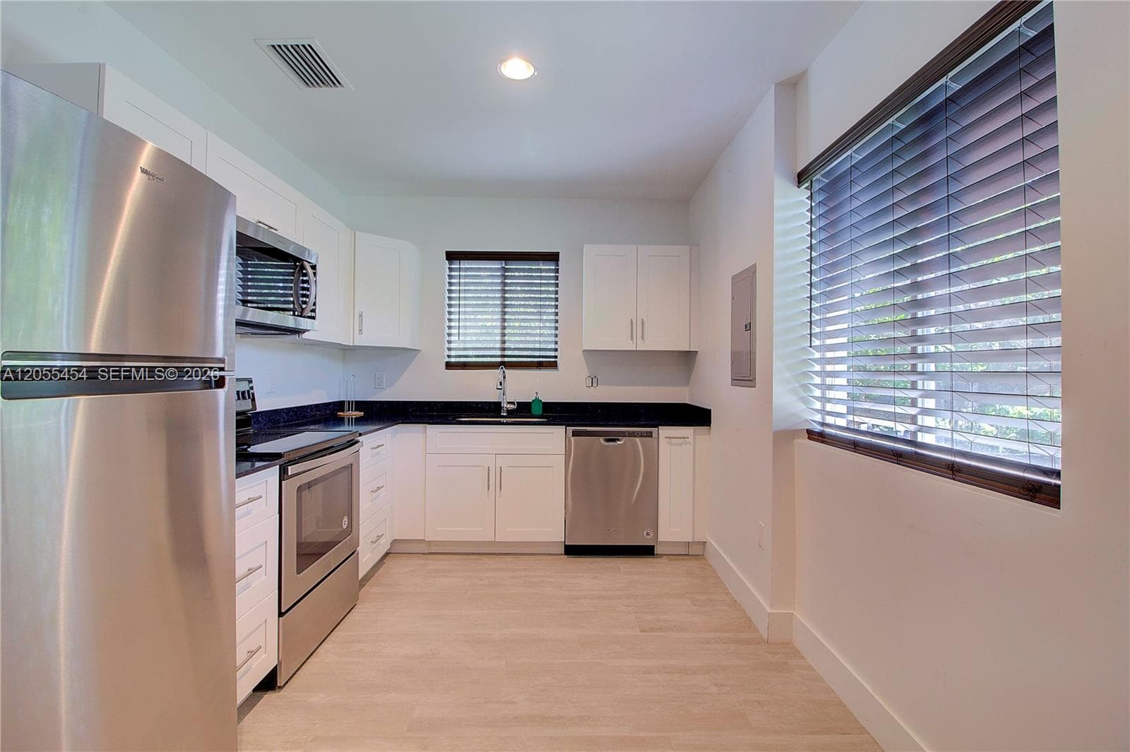 427 NW 34th St # 4, Miami, FL 33127 photo 6