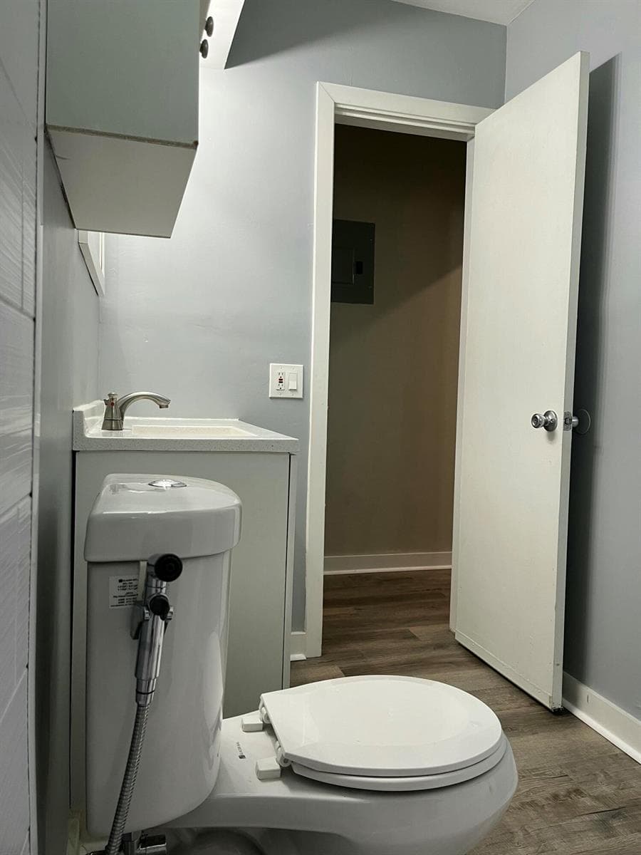 4250 NW 21st Avenue, Oakland Park, FL 33309 photo 5