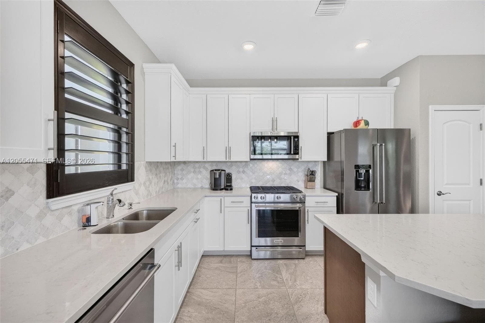 4460 Gramercy Dr, Oakland Park, FL 33309 photo 13