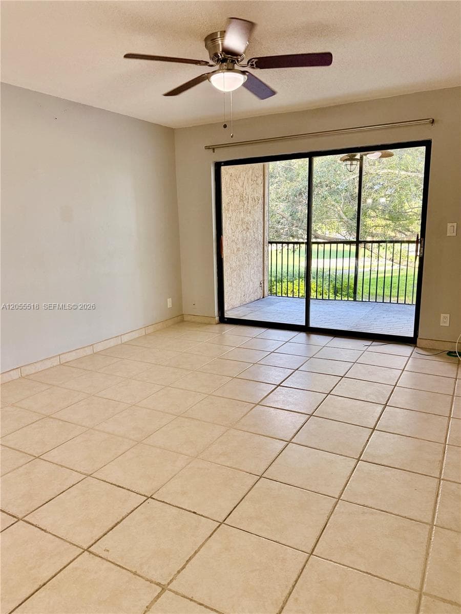 200 Jacaranda Country Club Dr # 4B, Plantation, FL 33324 photo 6