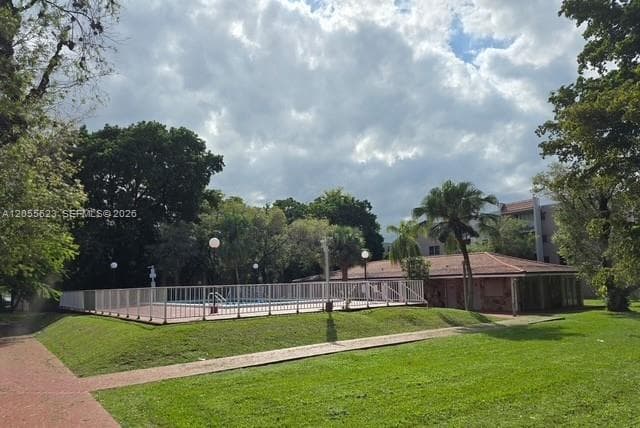 8405 NW 8th St # 201, Miami, FL 33126 photo 11