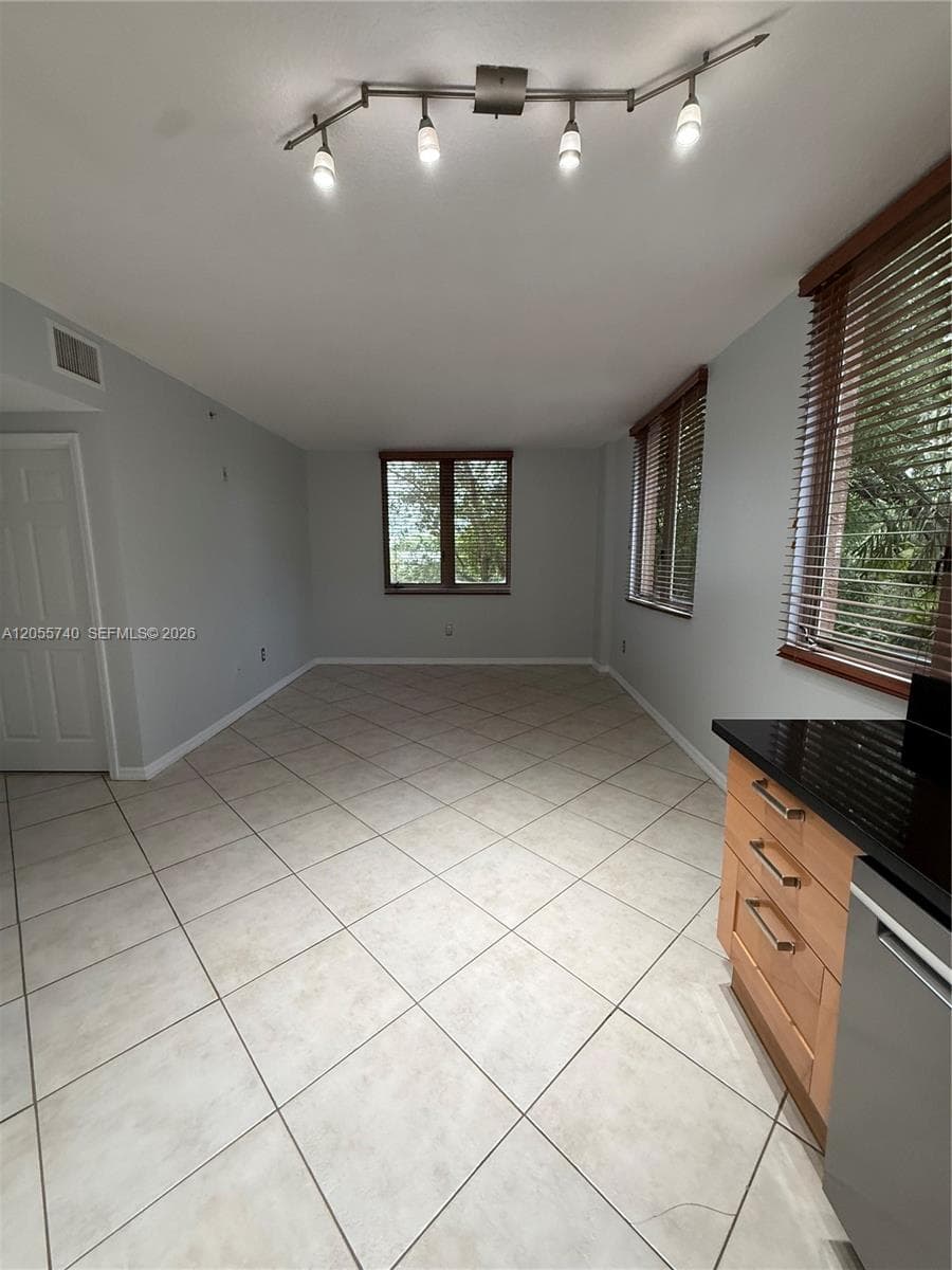 2630 SW 28th St # 33, Miami, FL 33133 photo 11