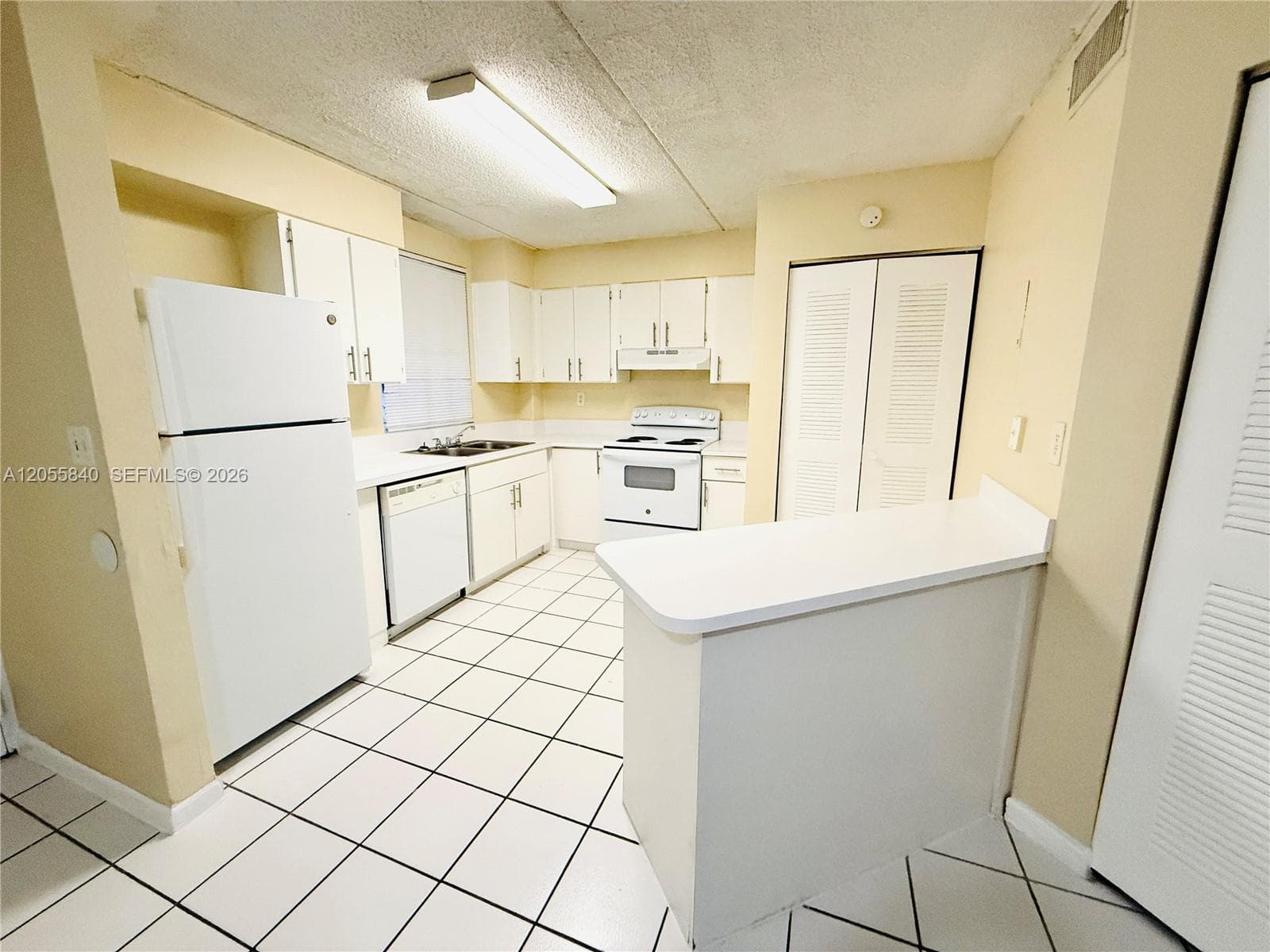 6175 NW 186th St # 104, Hialeah, FL 33015 photo 6