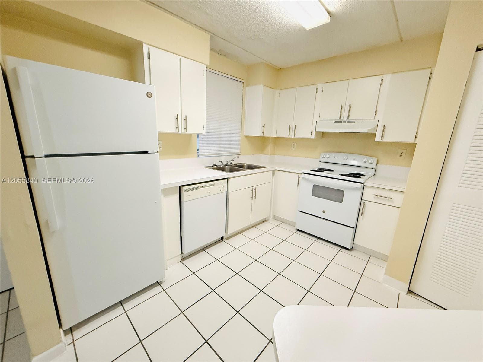6175 NW 186th St # 104, Hialeah, FL 33015 photo 7