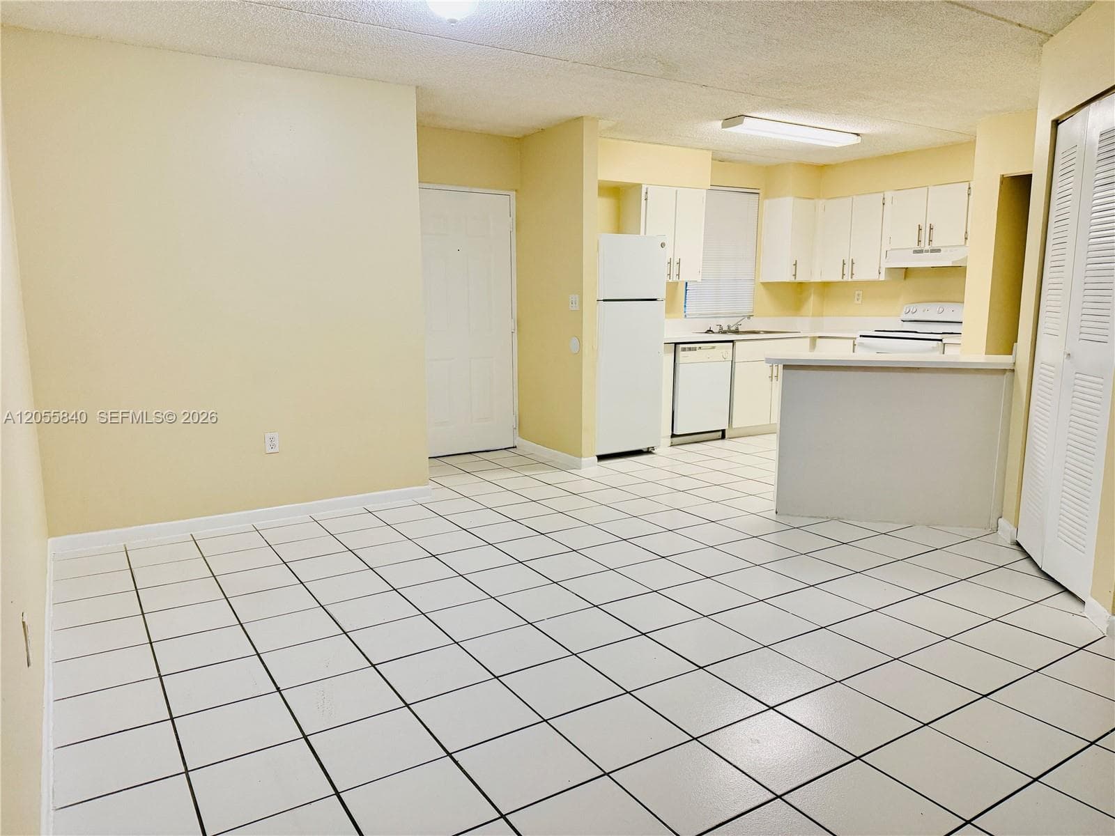 6175 NW 186th St # 104, Hialeah, FL 33015 photo 9