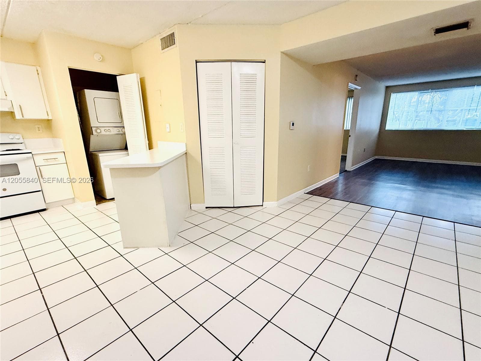 6175 NW 186th St # 104, Hialeah, FL 33015 photo 8