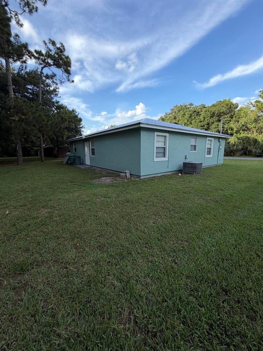 1605 N 42ND Street, Fort Pierce, FL 34947 photo 5