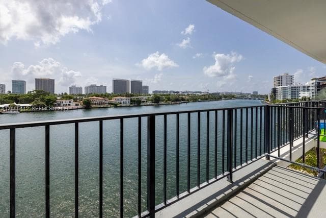 10101 E Bay Harbor Dr # 504, Bay Harbor Islands, FL 33154 photo 9