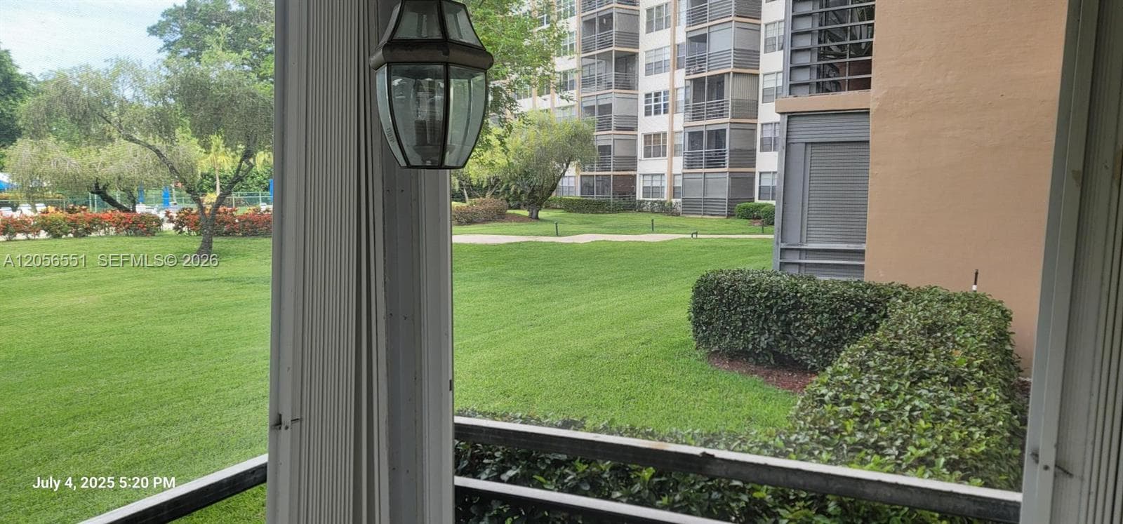 1300 Saint Charles Pl # L19, Pembroke Pines, FL 33026 photo 3