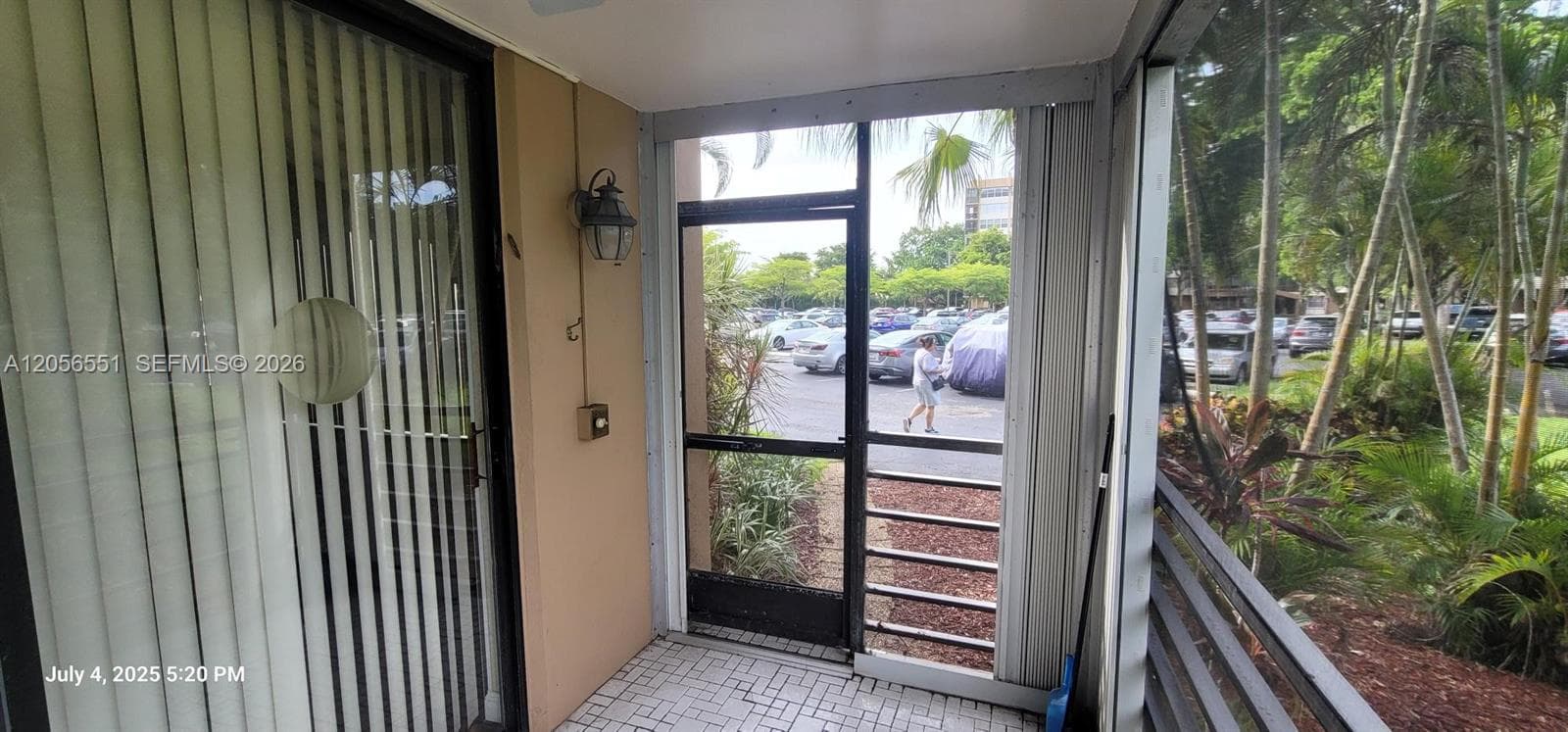 1300 Saint Charles Pl # L19, Pembroke Pines, FL 33026 photo 4