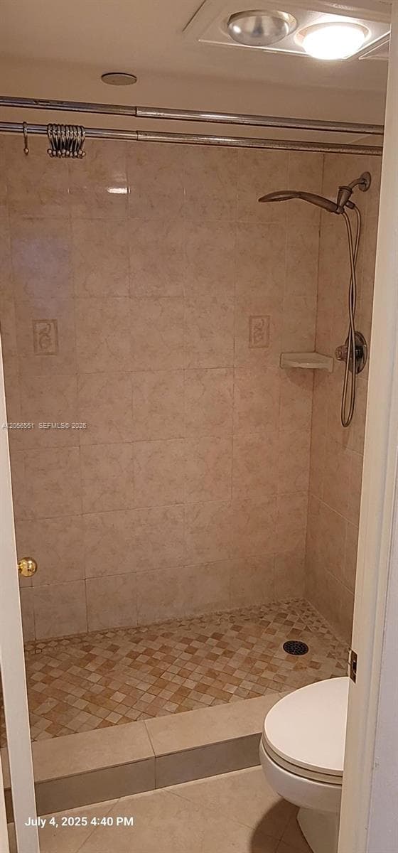 1300 Saint Charles Pl # L19, Pembroke Pines, FL 33026 photo 8