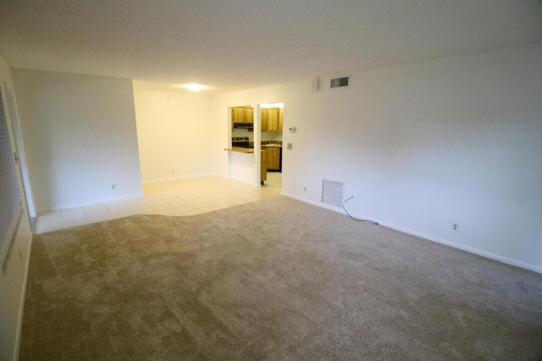 4987 SABLE PINE Circle # D2, West Palm Beach, FL 33417 photo 12