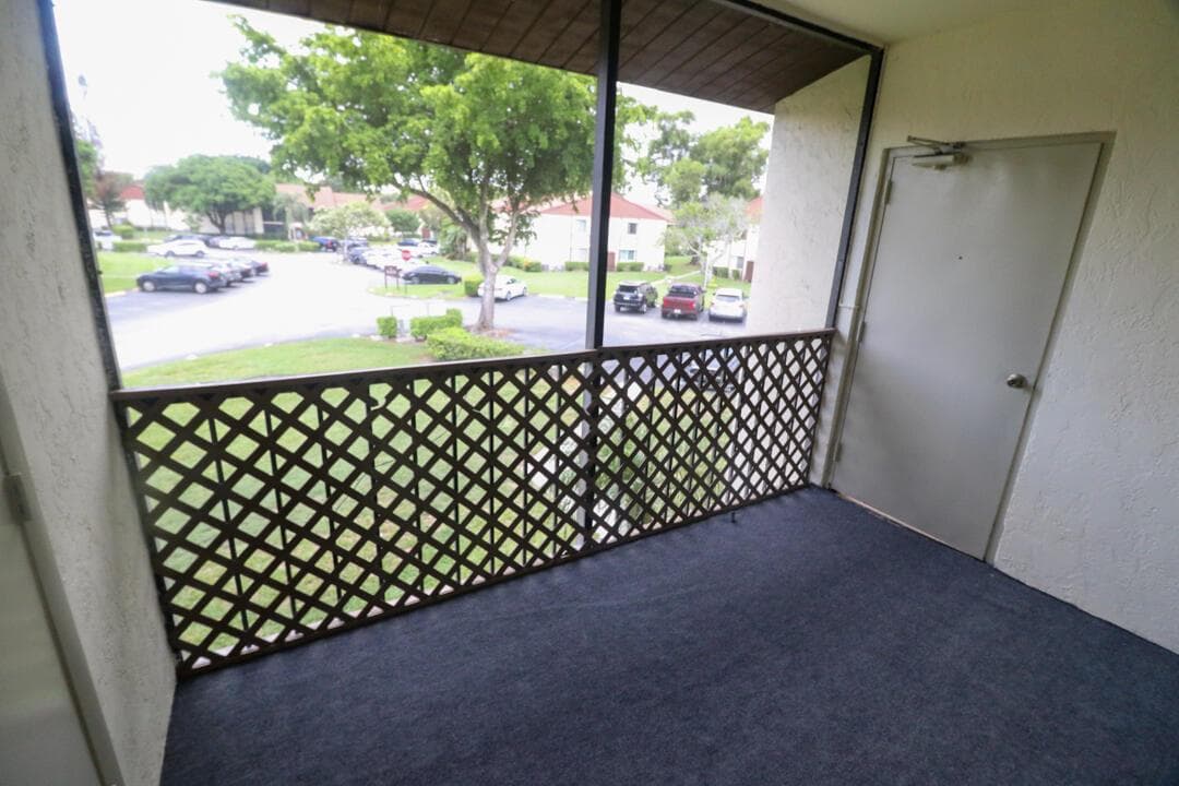 4987 SABLE PINE Circle # D2, West Palm Beach, FL 33417 photo 4