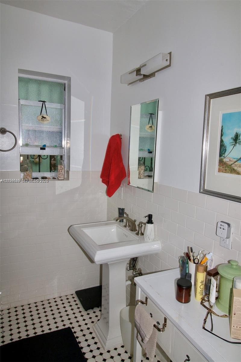 510 NE 72nd St, Miami, FL 33138 photo 8