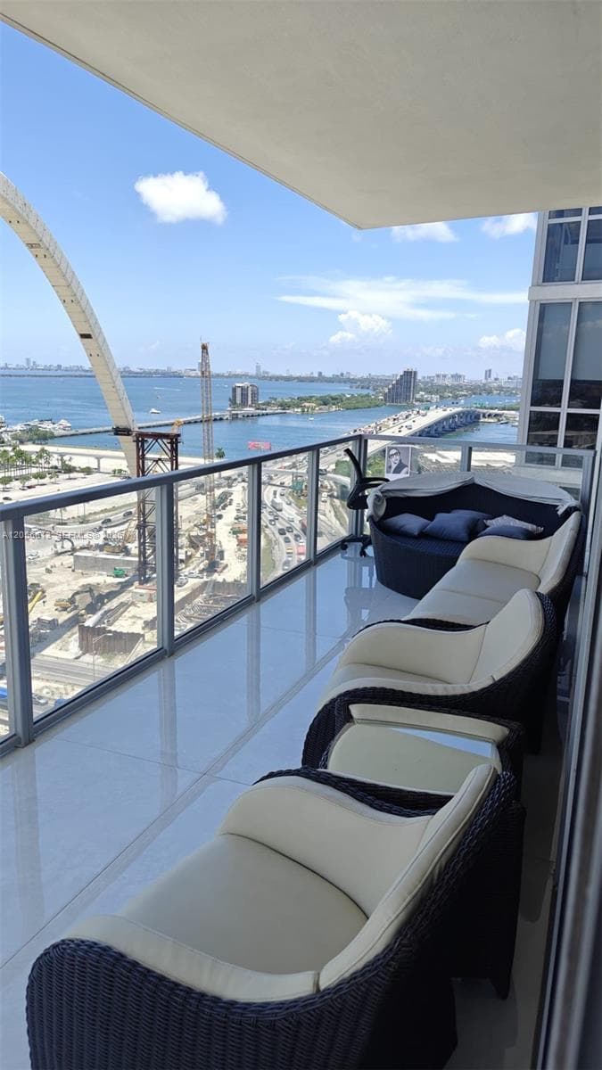 1100 Biscayne Blvd # 2106, Miami, FL 33132 photo 8