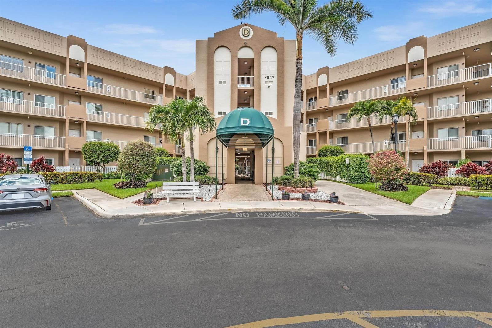 7647 SOUTHAMPTON Terrace # 115, Tamarac, FL 33321 photo 2