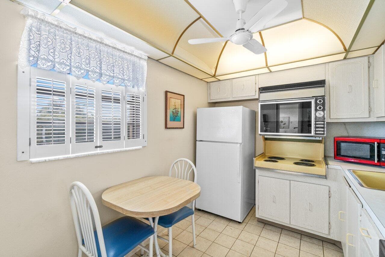 2615 NE 3rd Court # 308, Boynton Beach, FL 33435 photo 7