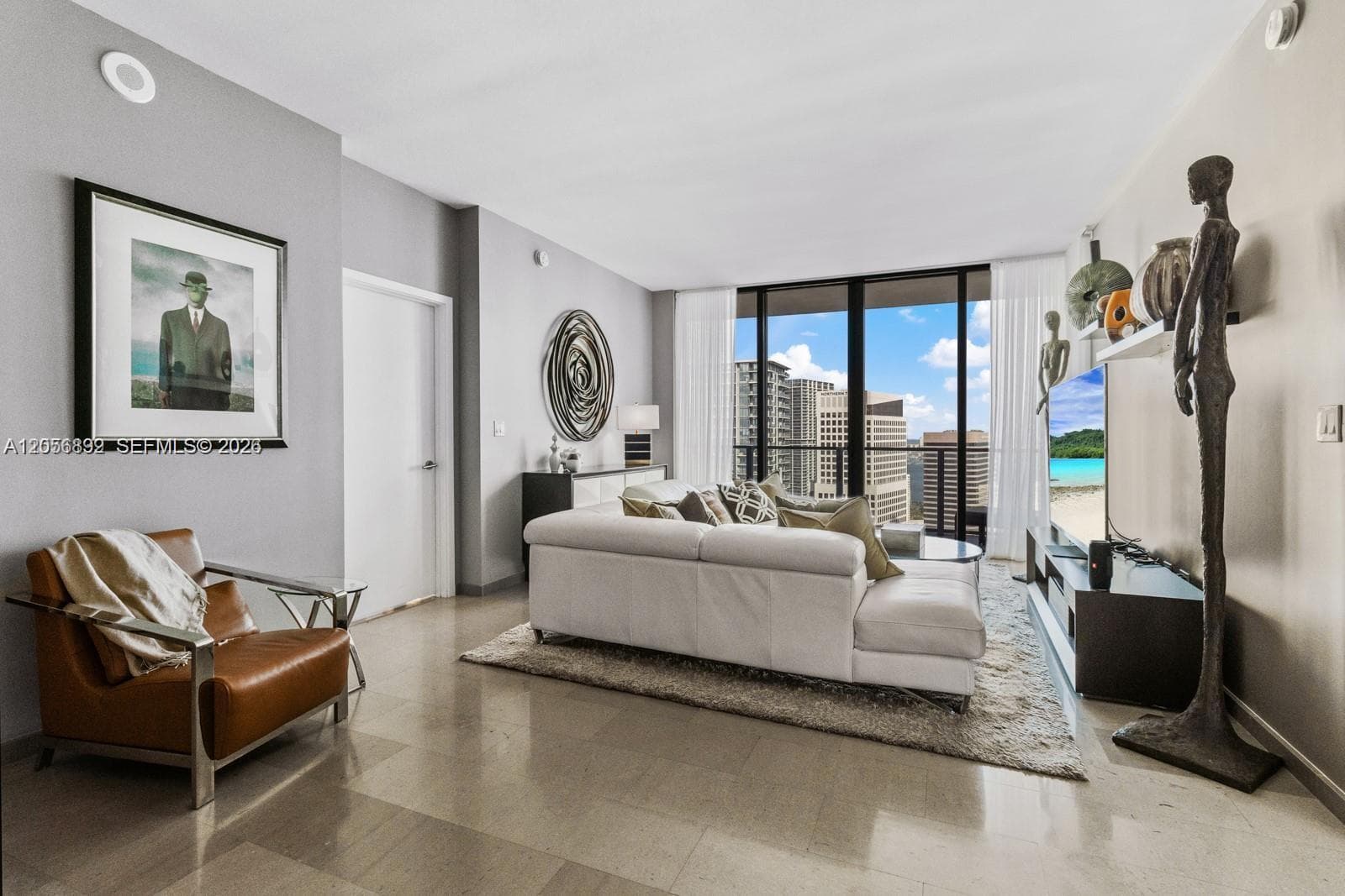 88 SW 7th St # 3909, Miami, FL 33130 photo 8