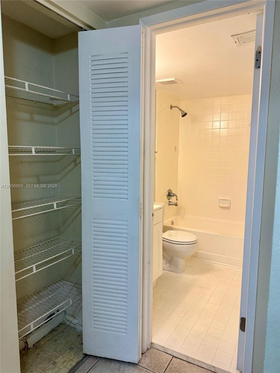 9945 Nob Hill Ct # 9945, Sunrise, FL 33351 photo 12