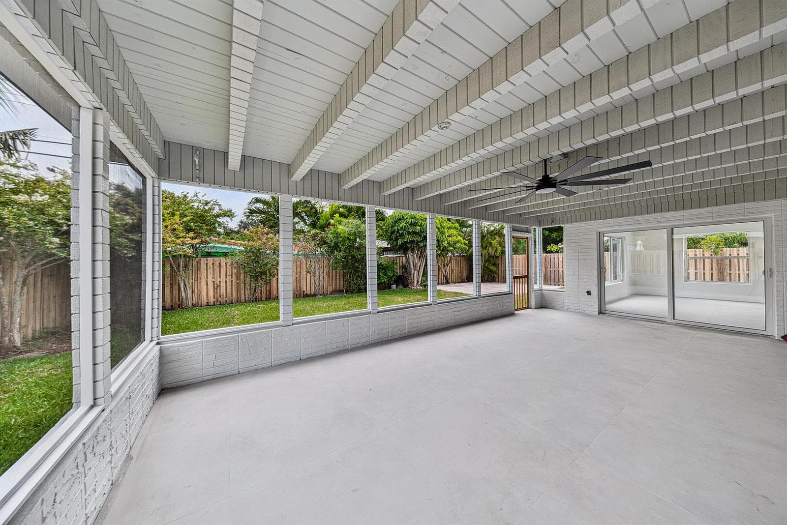 350 NE 42ND Street, Oakland Park, FL 33334 photo 6