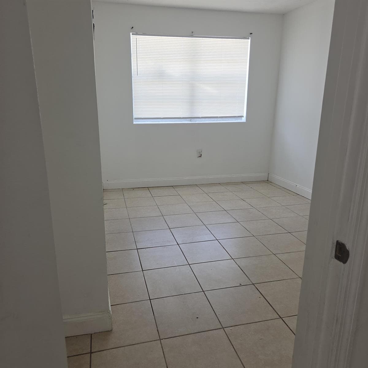 160 NW 15TH Place, Pompano Beach, FL 33060 photo 7