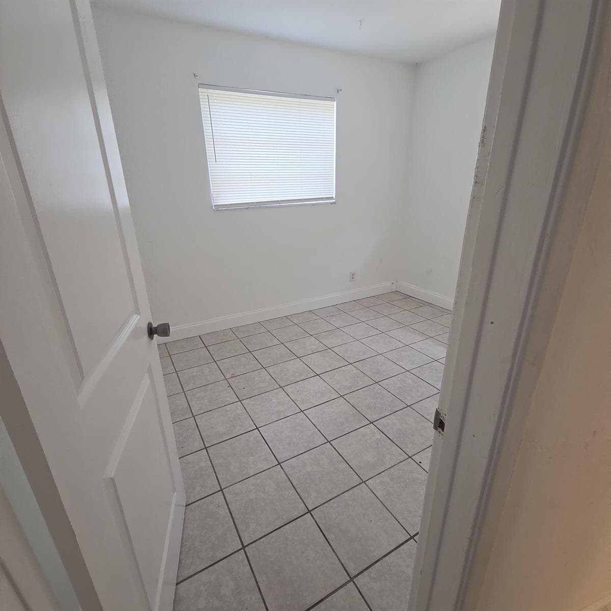160 NW 15TH Place, Pompano Beach, FL 33060 photo 4