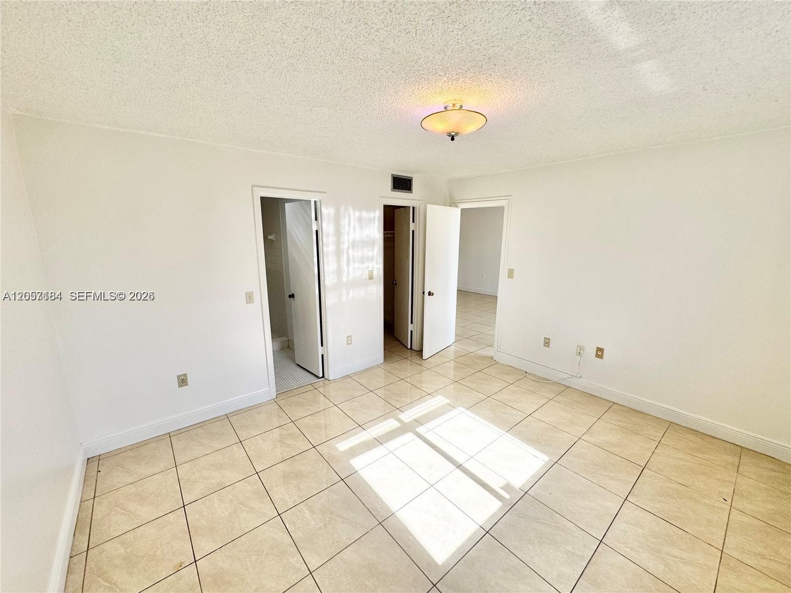 10090 NW 80th Ct # 1542, Hialeah Gardens, FL 33016 photo 8