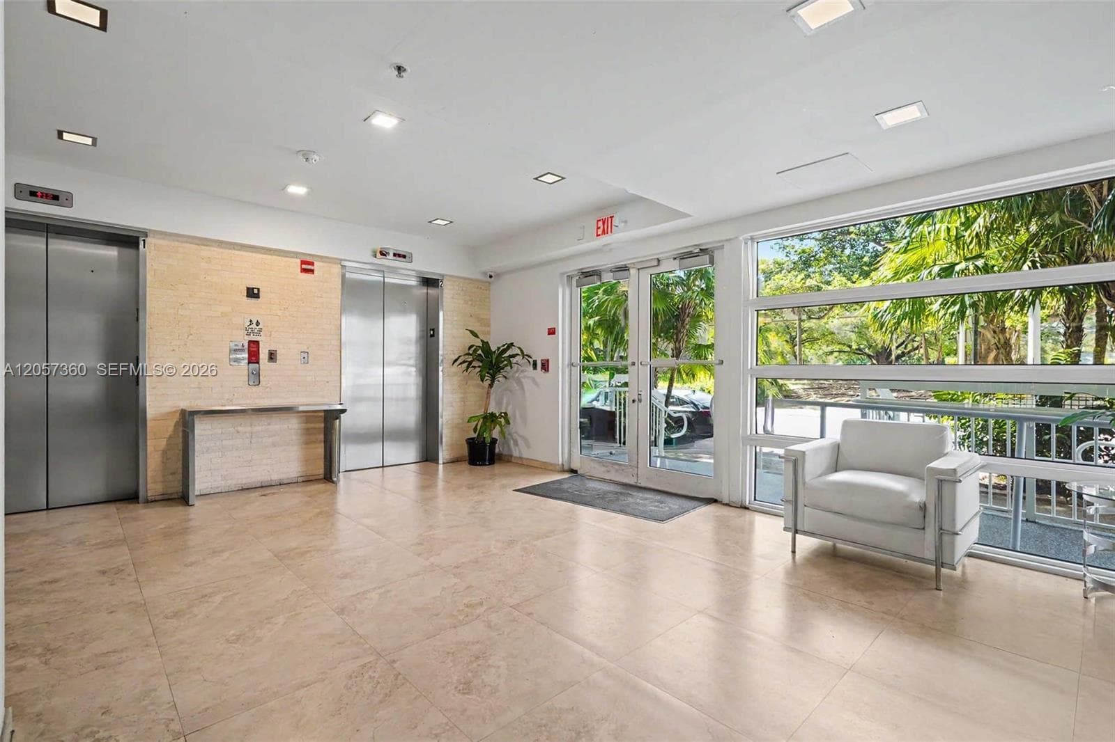 816 NW 11th St # 402, Miami, FL 33136 photo 11