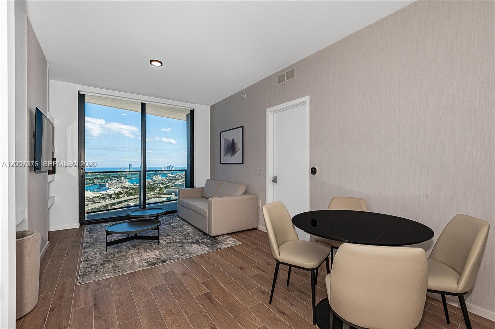 398 NE 5th St # 3711, Miami, FL 33132 photo 7