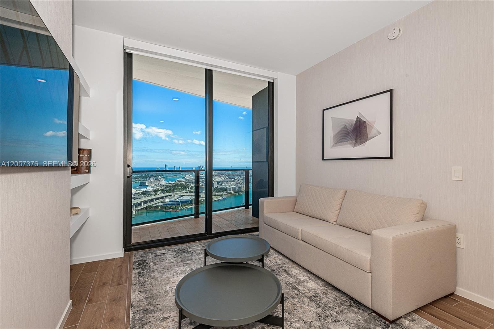 398 NE 5th St # 3711, Miami, FL 33132 photo 9