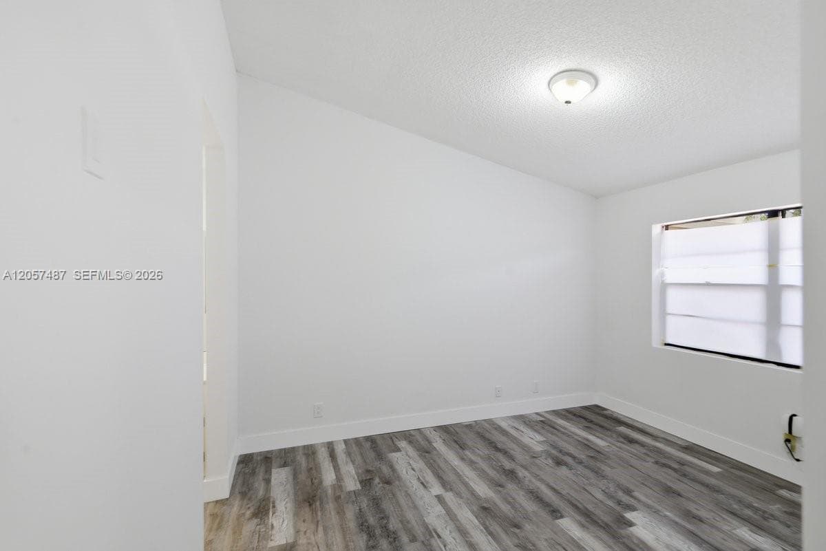 6473 NW 170th Ln, Hialeah, FL 33015 photo 12