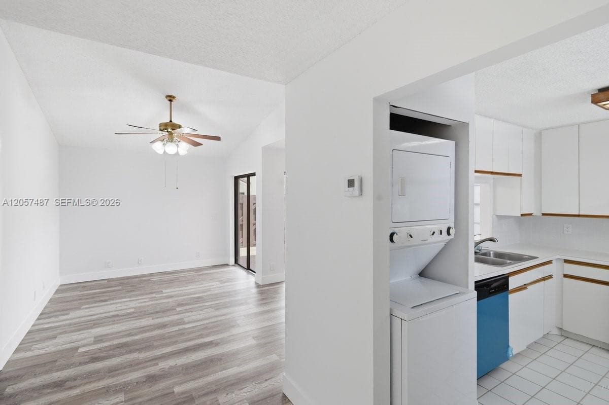 6473 NW 170th Ln, Hialeah, FL 33015 photo 9