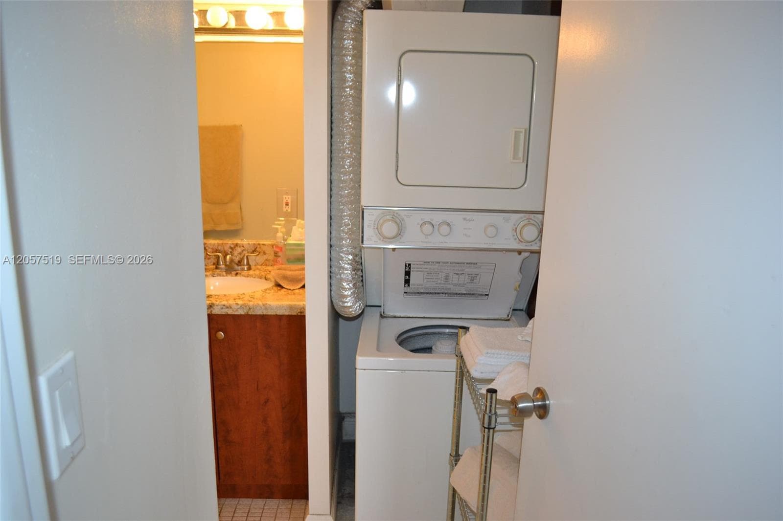 Listing photo 9