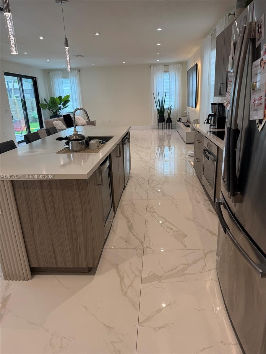 10218 NW 76th Ter, Doral, FL 33178 photo 6