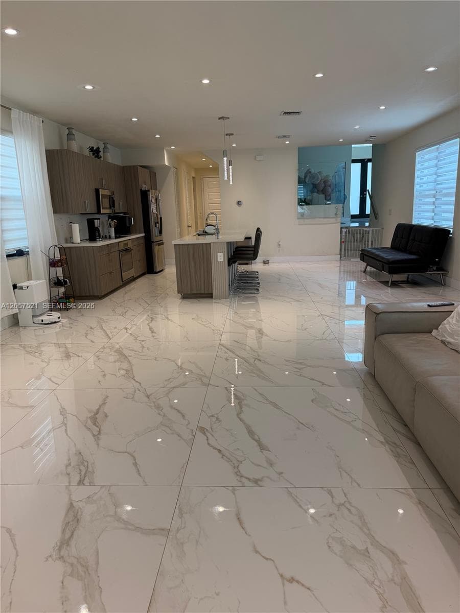 10218 NW 76th Ter, Doral, FL 33178 photo 8