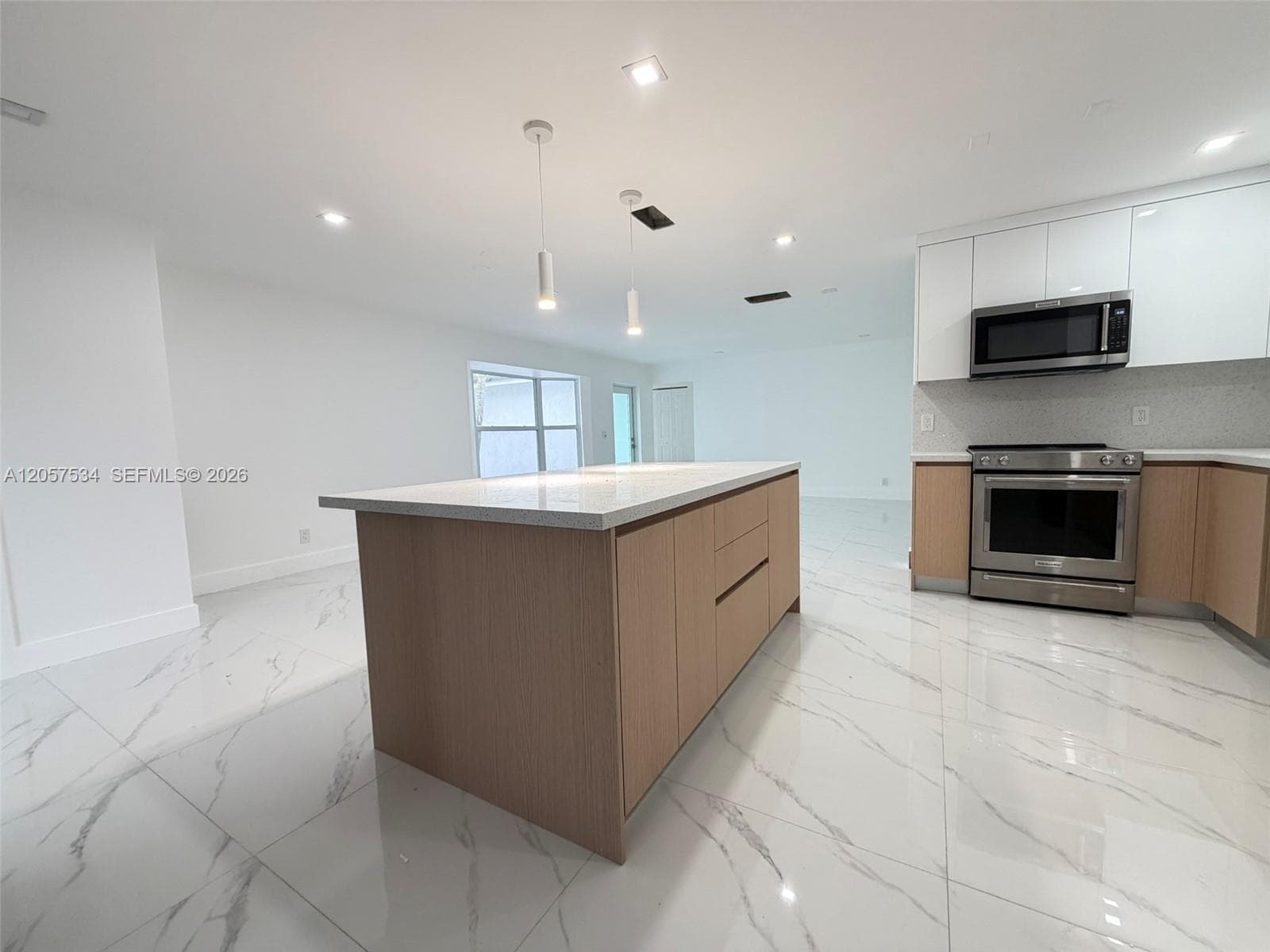 2210 NW 93rd Ave, Pembroke Pines, FL 33024 photo 8