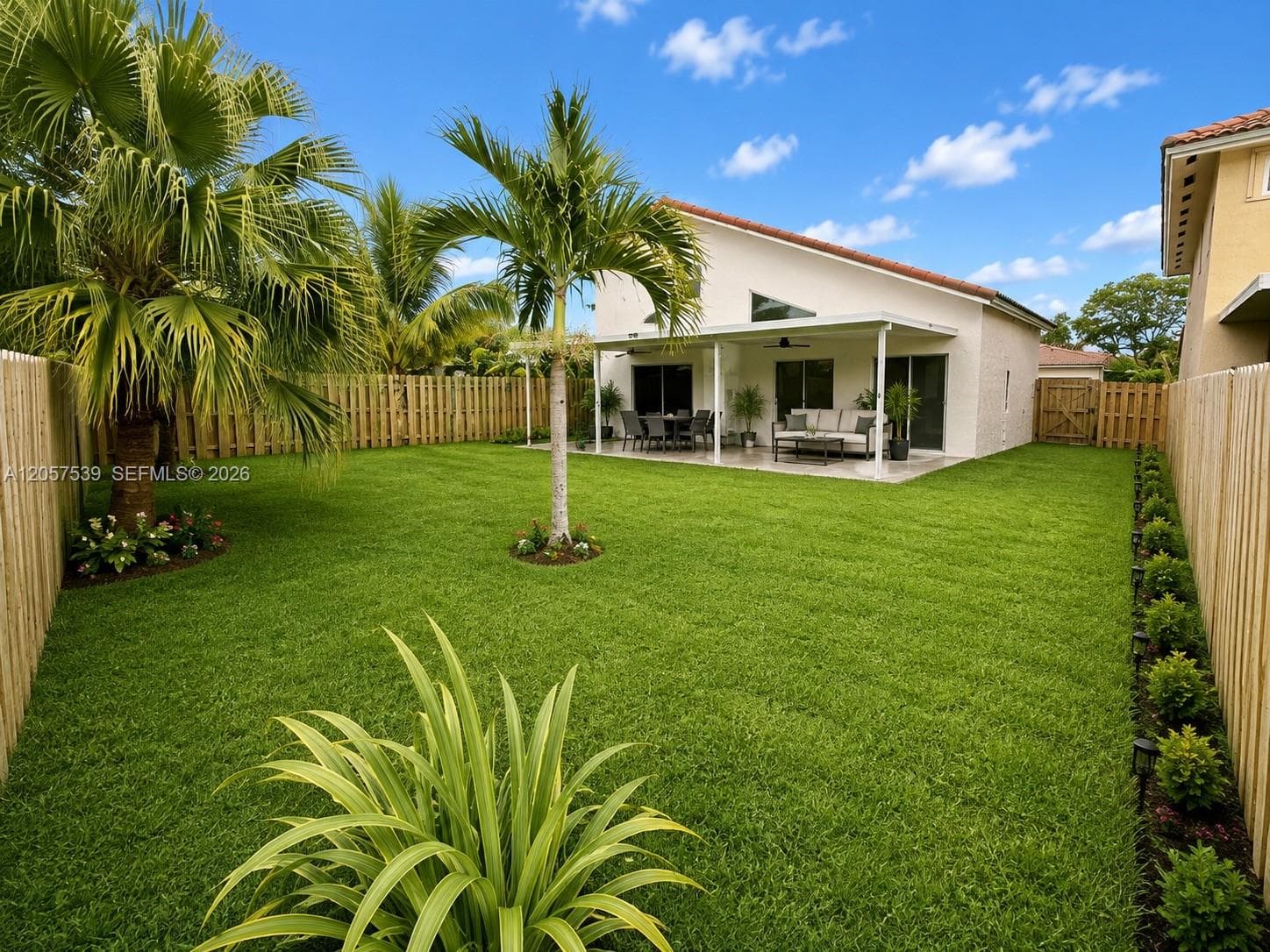 18318 NW 61st Ct, Hialeah, FL 33015 photo 6