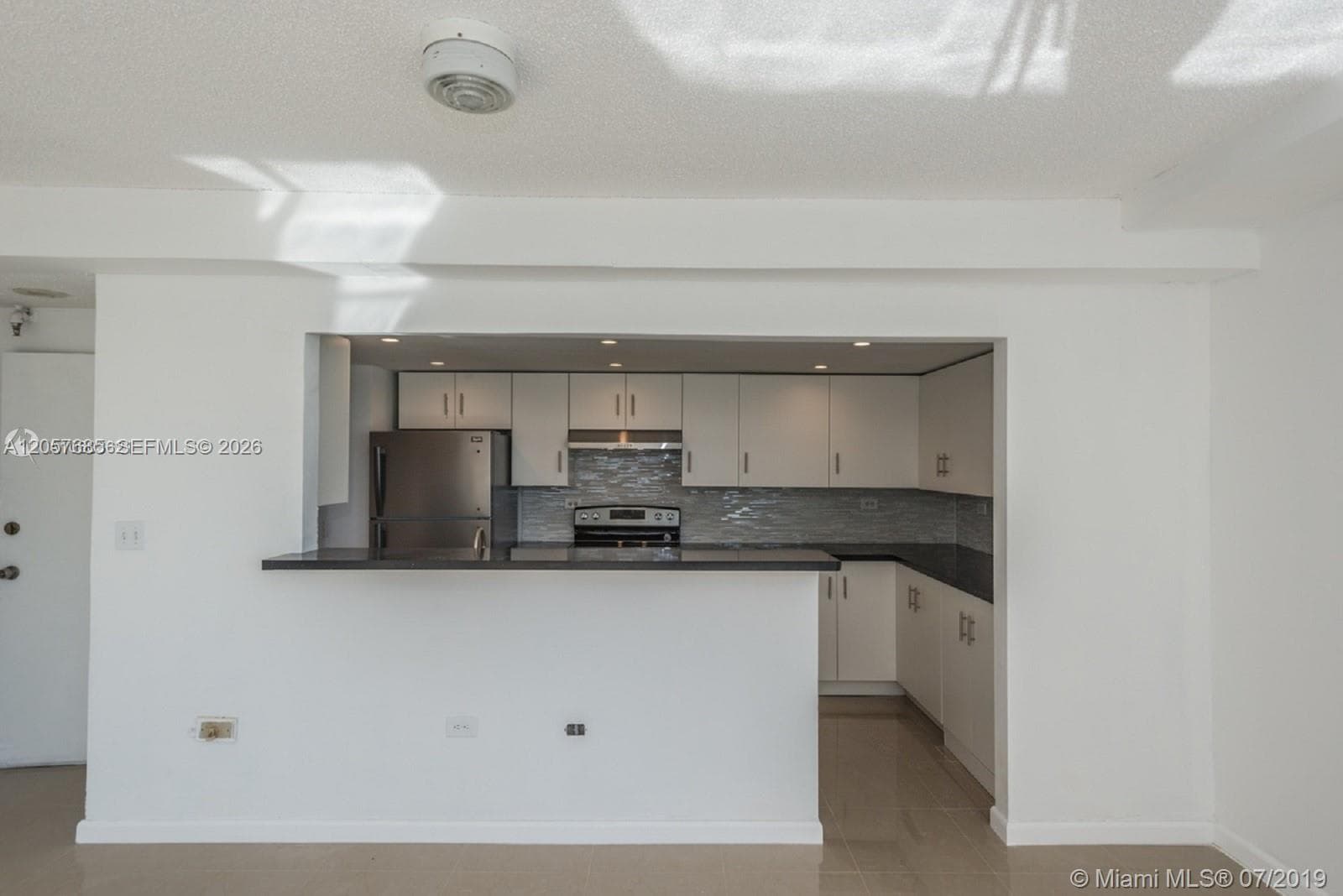 7545 E Treasure Dr # 2H, North Bay Village, FL 33141 photo 7