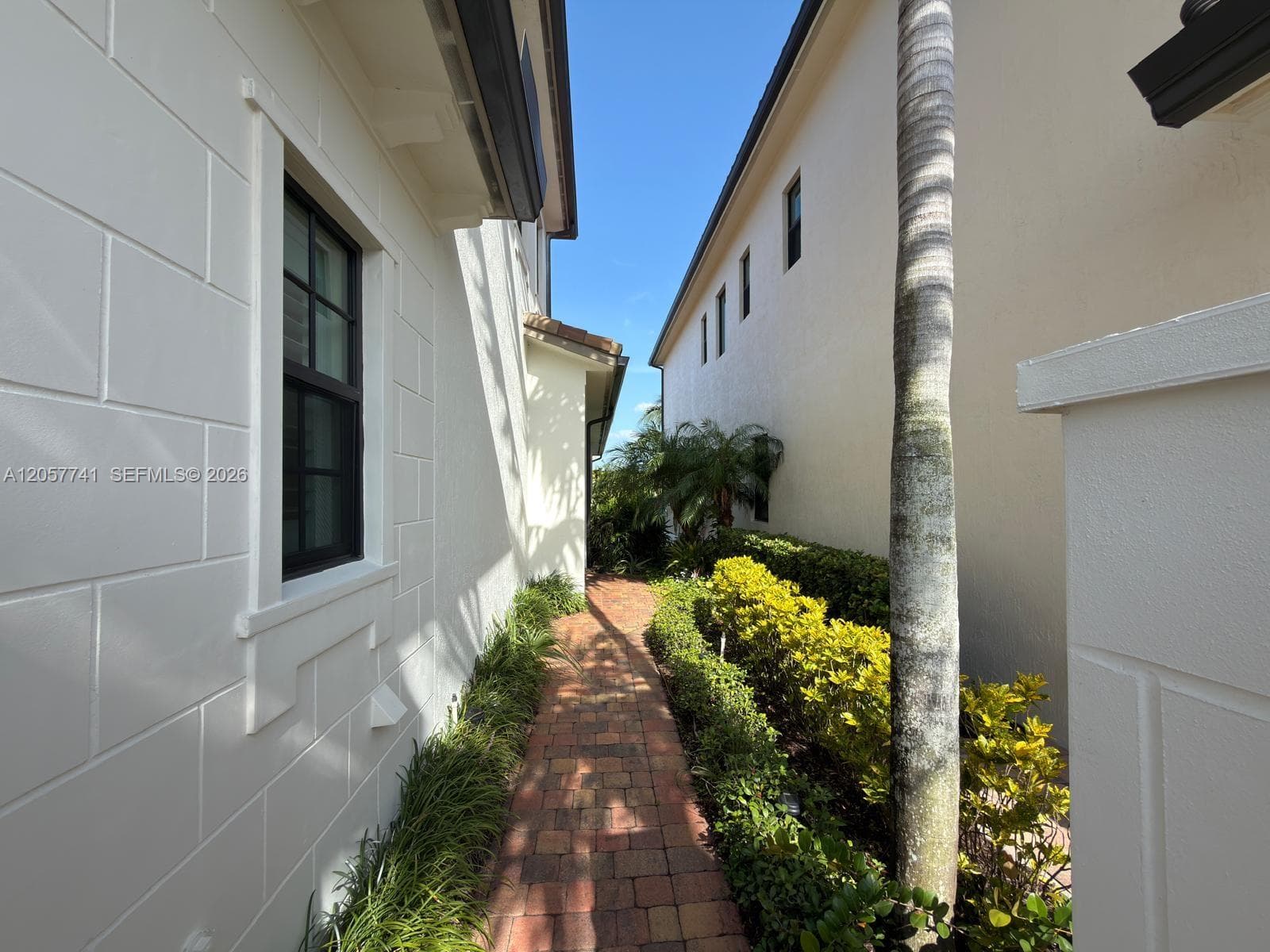 455 SW 113th Ln # 455, Pembroke Pines, FL 33025 photo 6