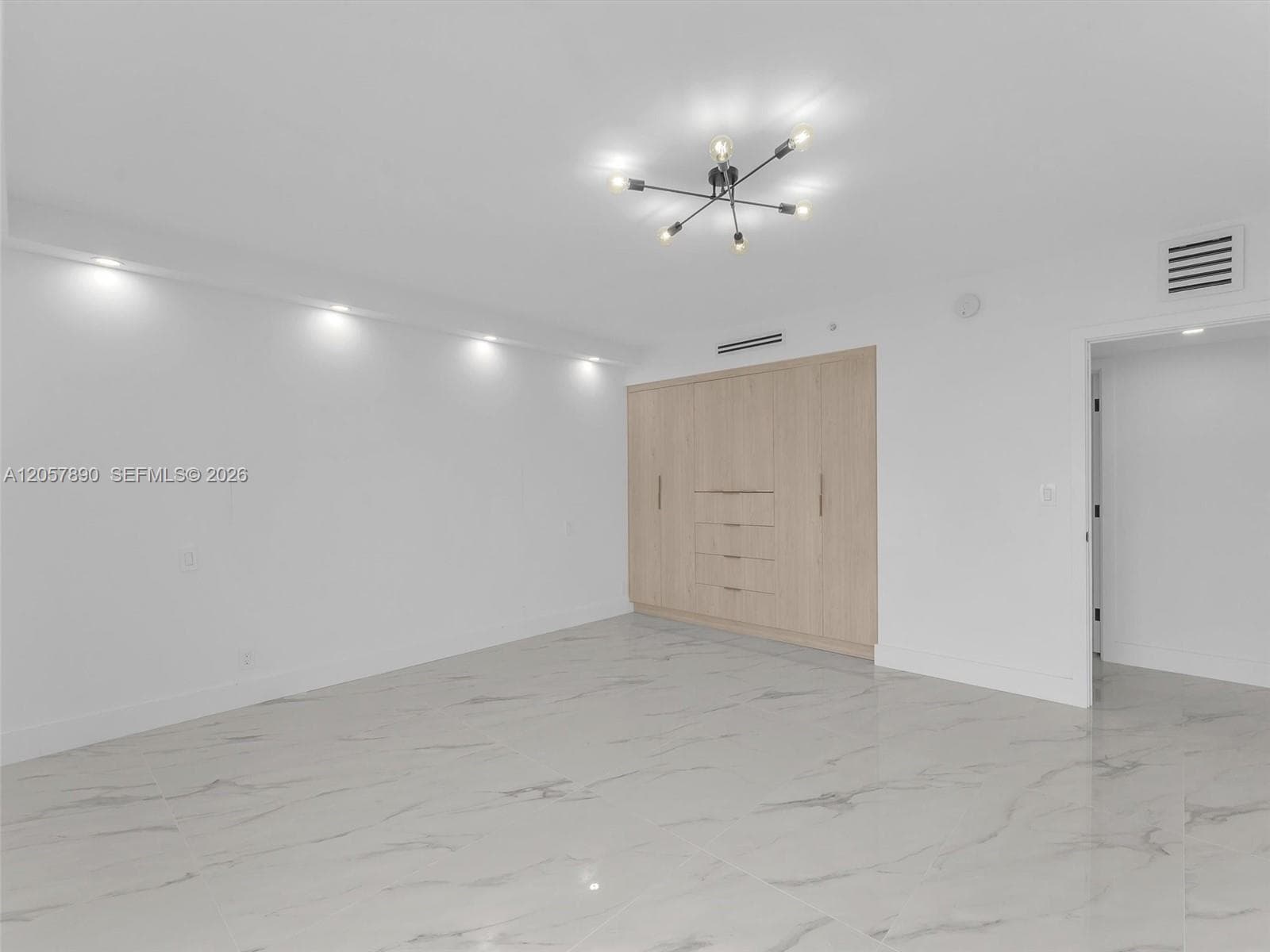 19707 Turnberry Way # 21D, Aventura, FL 33180 photo 7