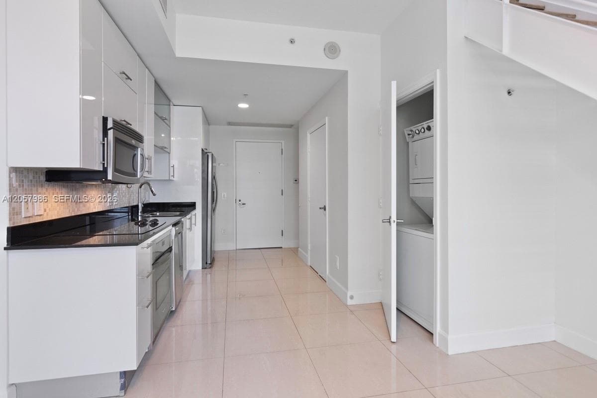 60 SW 13th St # 3022, Miami, FL 33130 photo 6