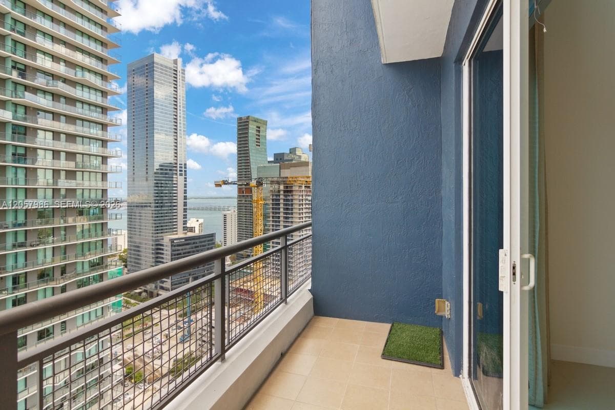 60 SW 13th St # 3022, Miami, FL 33130 photo 10