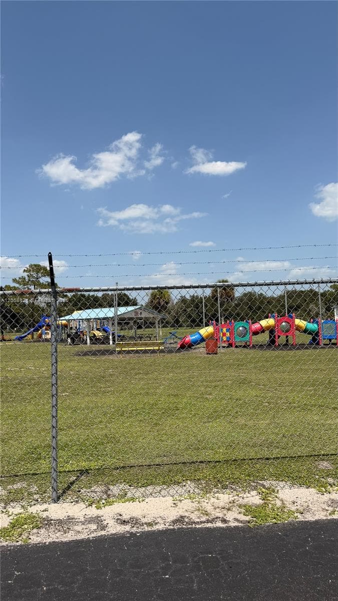 215 N Kennel St, Clewiston, FL 33440 photo 8